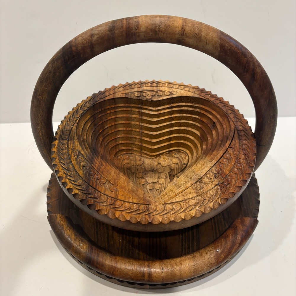 Vintage Collapsible Wooden Heart Basket Hand Carved Folding Fruit Bowl Trivet
